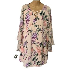 EST 1946 pink floral shift dress / size L / short and flowy / 3/4 bell sleeves